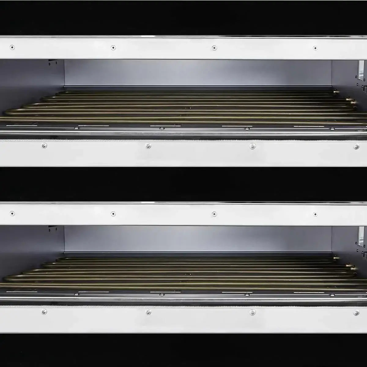 Doppelkammer Pizzaofen aus Edelstahl für die Gastronomie, Innenansicht auf Backfläche