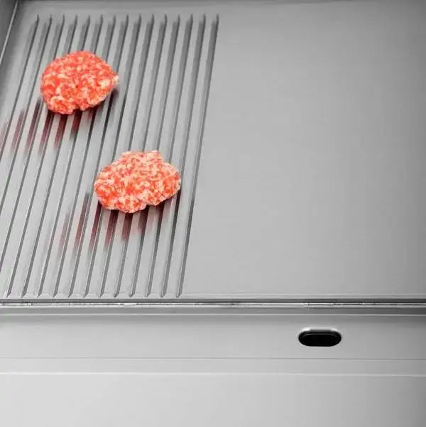 Gasgrillplatte – 1/3 GERILLT – 2/3 GLATT - 700x650x320 mm - 11,5 kW