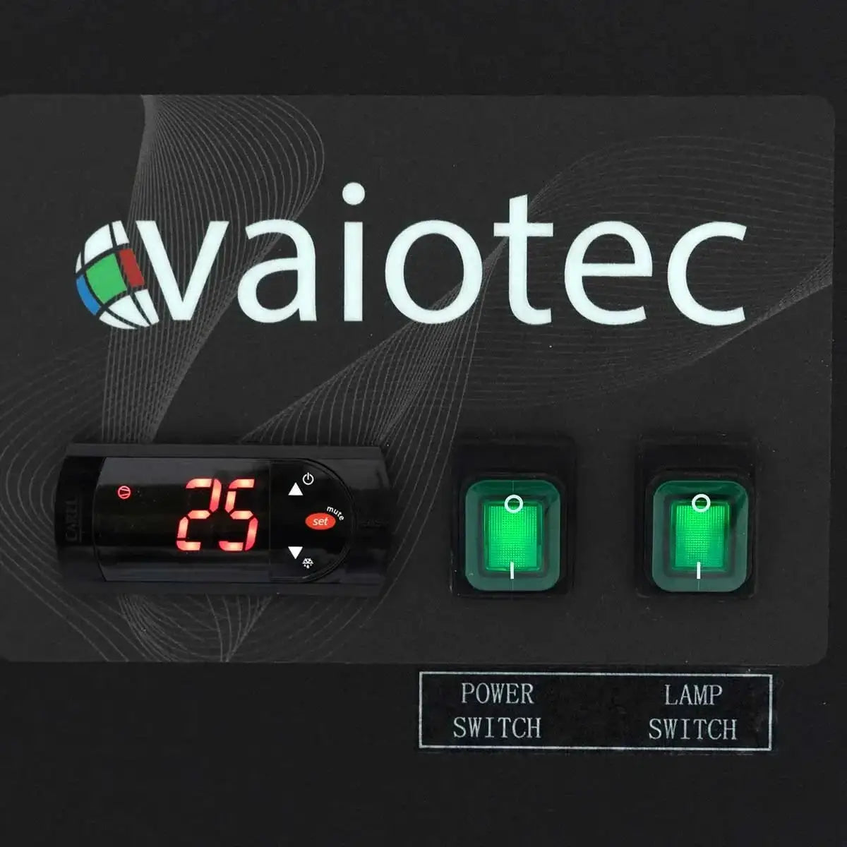 VaioTec Steuerung mit Digitalanzeige und grünen Schaltern für Power und Lampe