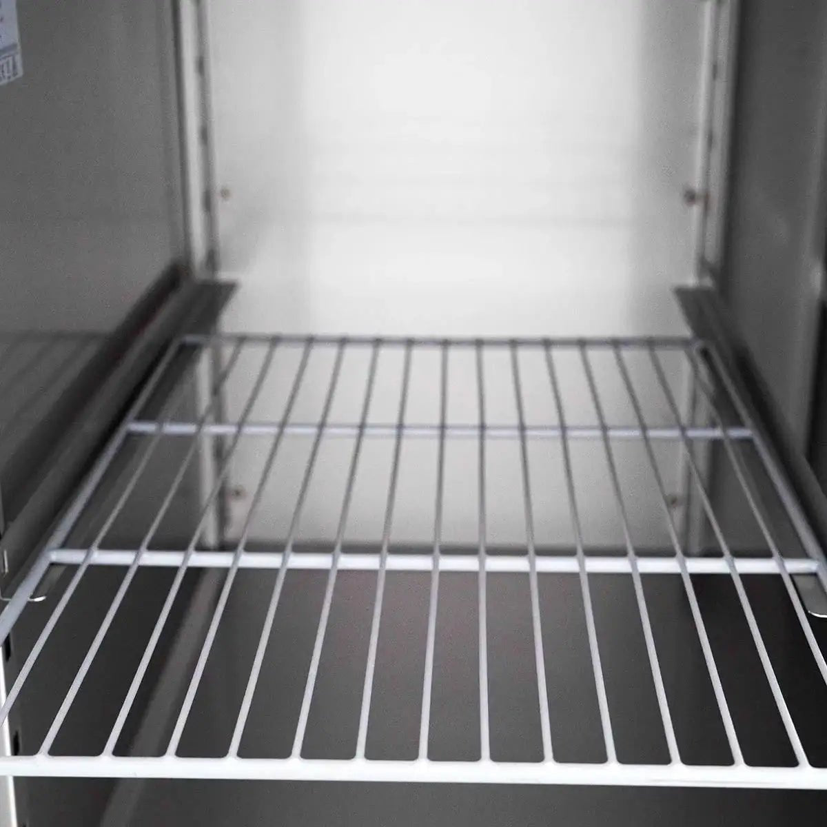 EASYLINE Pizzakühltisch 800 / 2-türig "schwarz" - Gastro-Bedarf24 GmbH