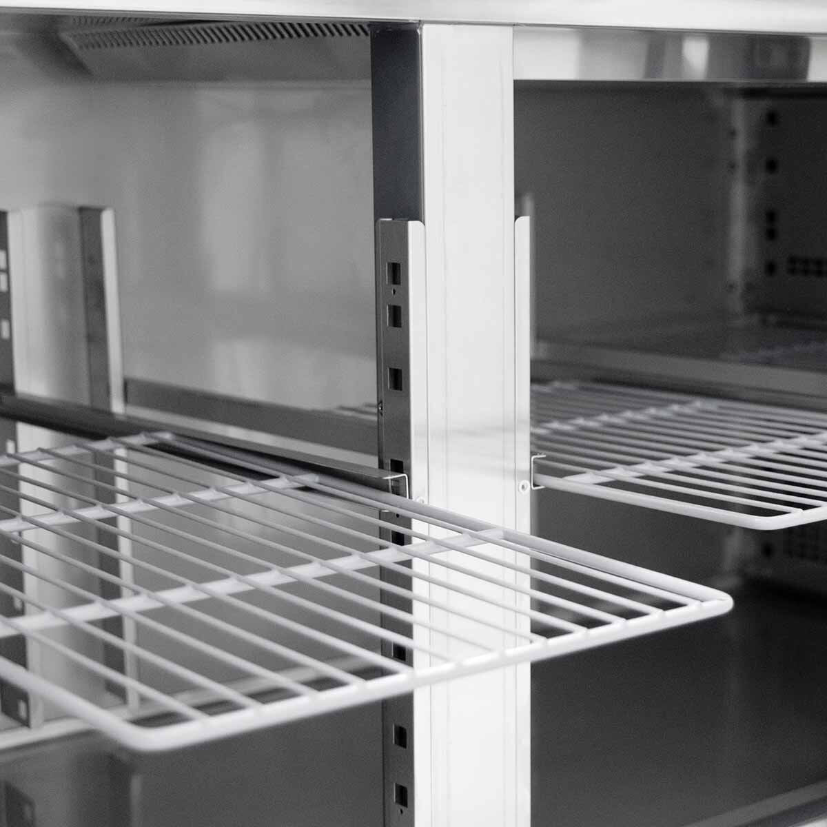 EASYLINE Tiefkühltisch 700 / 3-türig inkl. Aufkantung - Monoblock