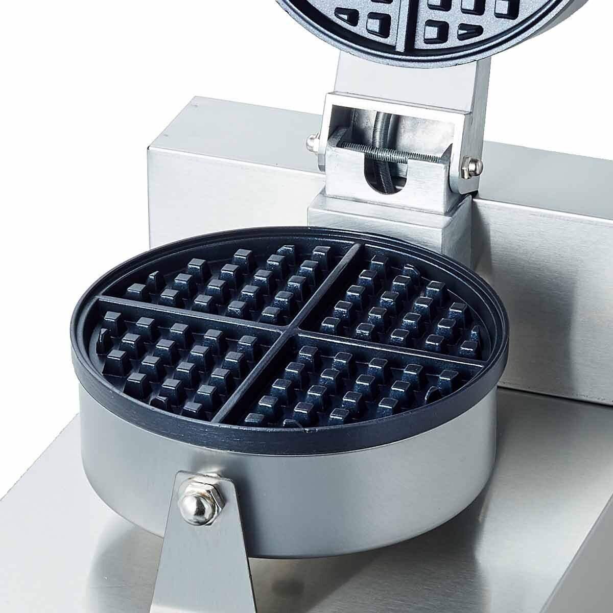 Professionelles Waffeleisen aus Edelstahl für Gastronomie, Detailansicht der Backfläche