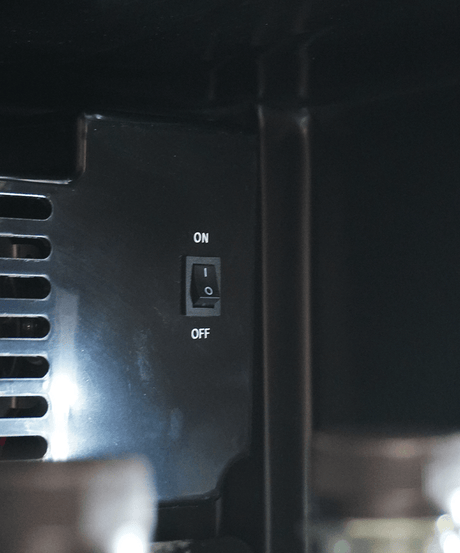Kühlschrank 1 Glastür Schwarz SVE-450 Bl - 650x543x1794 mm - 0,23 kW - Gastro-Bedarf24 GmbH