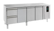 700 Kühltisch 3 Türen Und 2 Schubladen Energy Line - 2230x700x860 mm - 0,3 kW - Gastro-Bedarf24 GmbH