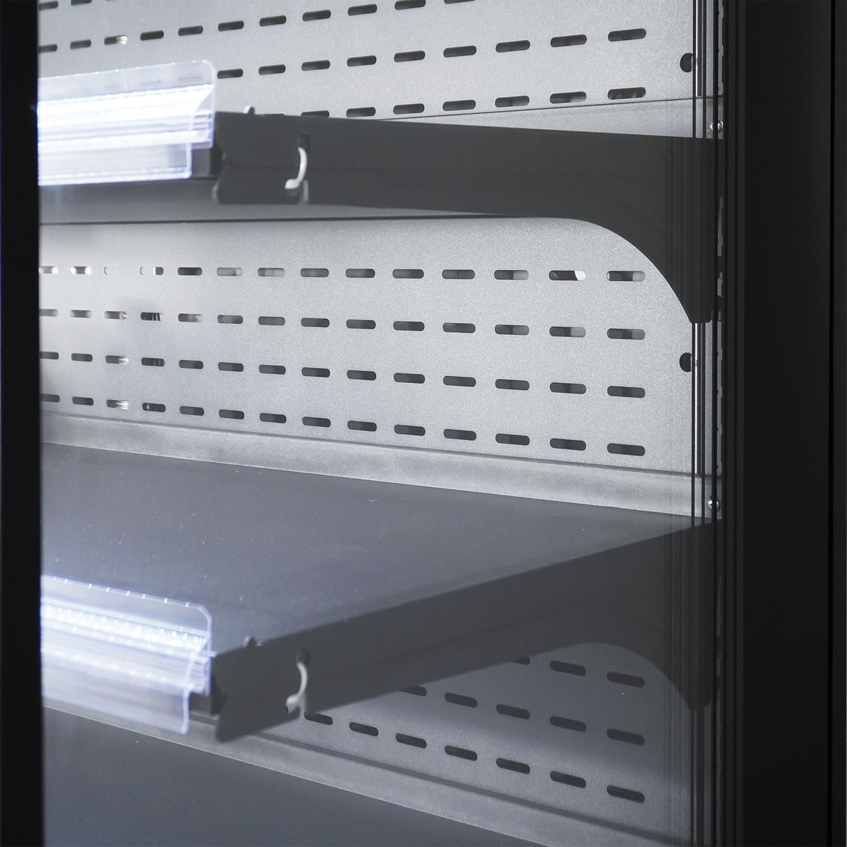 Wandkühlung Luke 2.5 *transport Auf Anfrage* - 2508x720x2030 mm - 1,2 kW - Gastro-Bedarf24 GmbH
