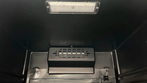 Schwarzer Kühlschrank – 600 l – +2 °C bis +10 °C