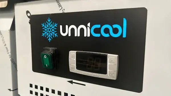 Kühltisch mit Räder | Niedriges Modell | 3 Schubladen (1/1 GN) | 1610 x 700 x 600 (h) mm