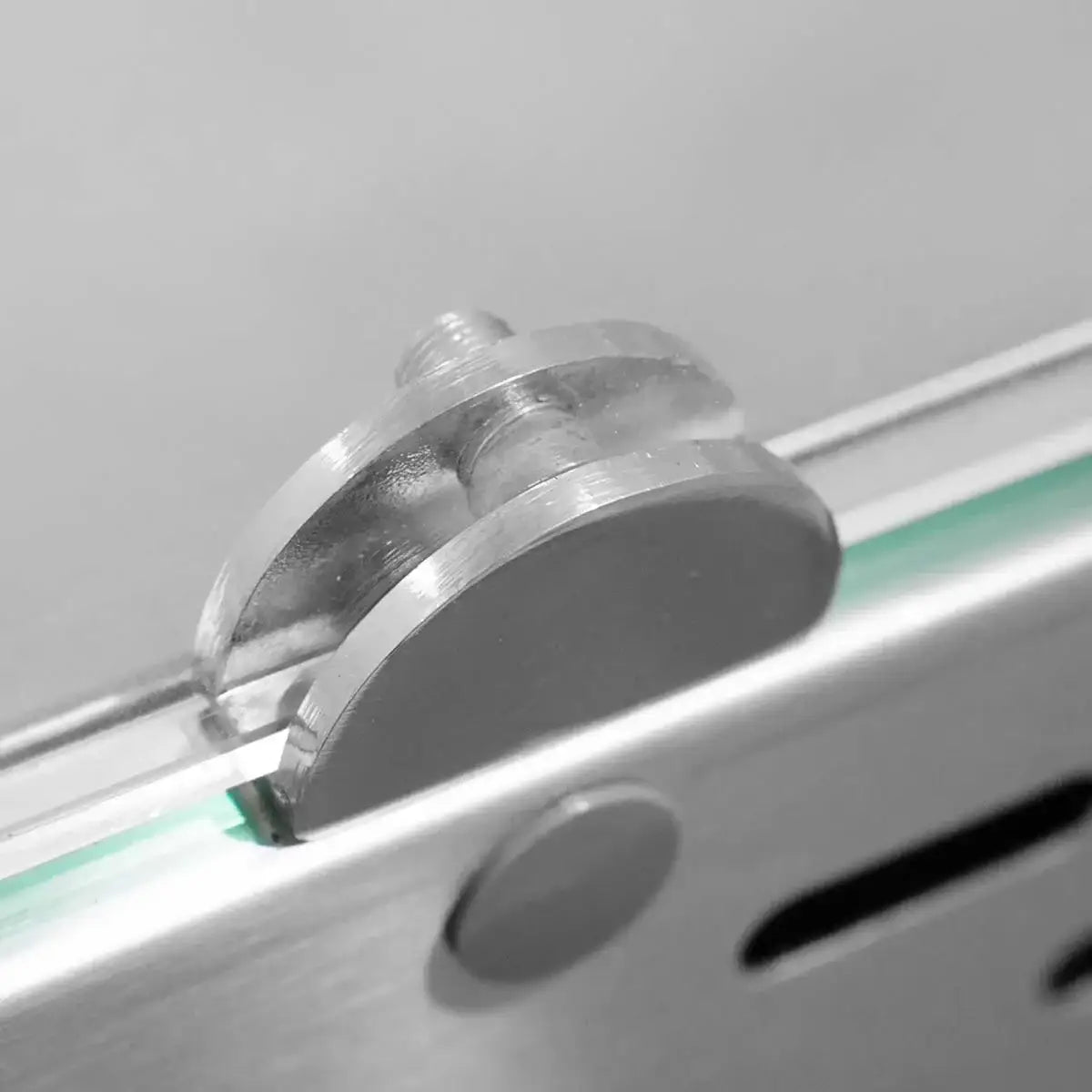 Edelstahl-Glasbefestigung für Gastronomiegeräte, robust und hygienisch