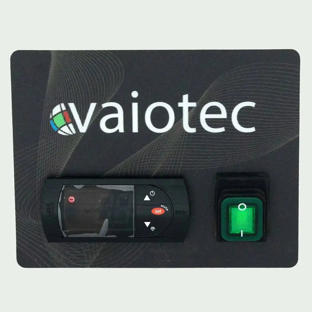 Vaiotec Steuerung mit Display und grünem Ein/Aus-Schalter für Gastronomiegeräte
