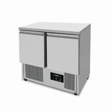 Gekühlte Werkbank | Räder und 2 Türen (1/1 GN) | +2°C / +8°C | 90x70x85(h) cm - Gastro-Bedarf24 GmbH