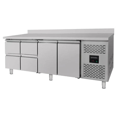 Kühltisch / 2 Türen & 4 Schubladen inkl. Aufkantung - Monoblock, 2230 x 700 mm - Gastro-Bedarf24 GmbH