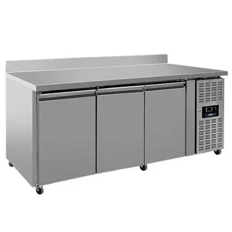 Kühltisch mit Räder und Aufkantung – 3 Türen – 1790x700x850mm - Gastro-Bedarf24 GmbH