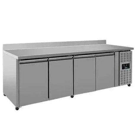 Kühltisch mit Räder und Aufkantung – 4 Türen – 2230x700x850mm - Gastro-Bedarf24 GmbH