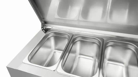 Saladette mit Räder | 2 Türen (1/1 GN) | Oben 6× 1/3 GN | +2°C bis +8°C | Zwangskühlung | Klappdeckel - Gastro-Bedarf24 GmbH