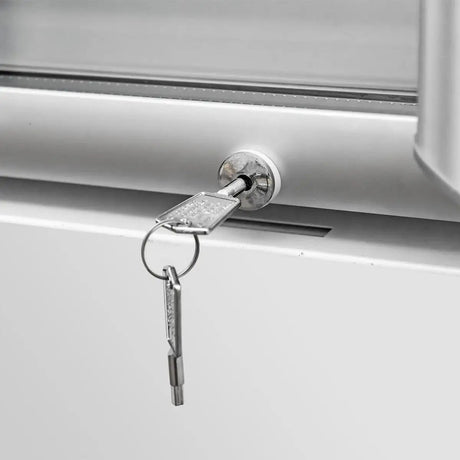 TOPLINE Getränkekühlschrank 3 Türen / 1610 Liter "weiß", 1919 x 742 mm - Gastro-Bedarf24 GmbH