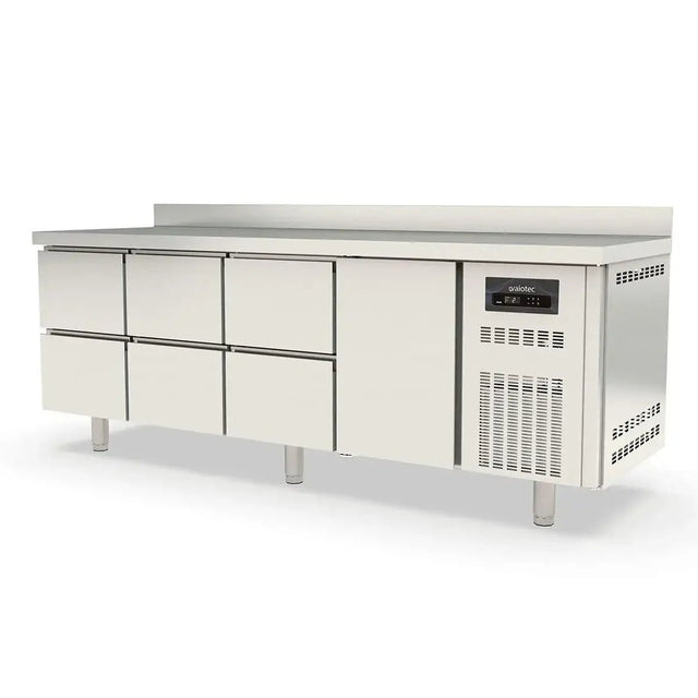 TOPLINE Kühltisch / 4-fach GN1/1 mit 6 Schubladen / 1 Tür & Aufkantung, 2245 x 700 mm - Gastro-Bedarf24 GmbH