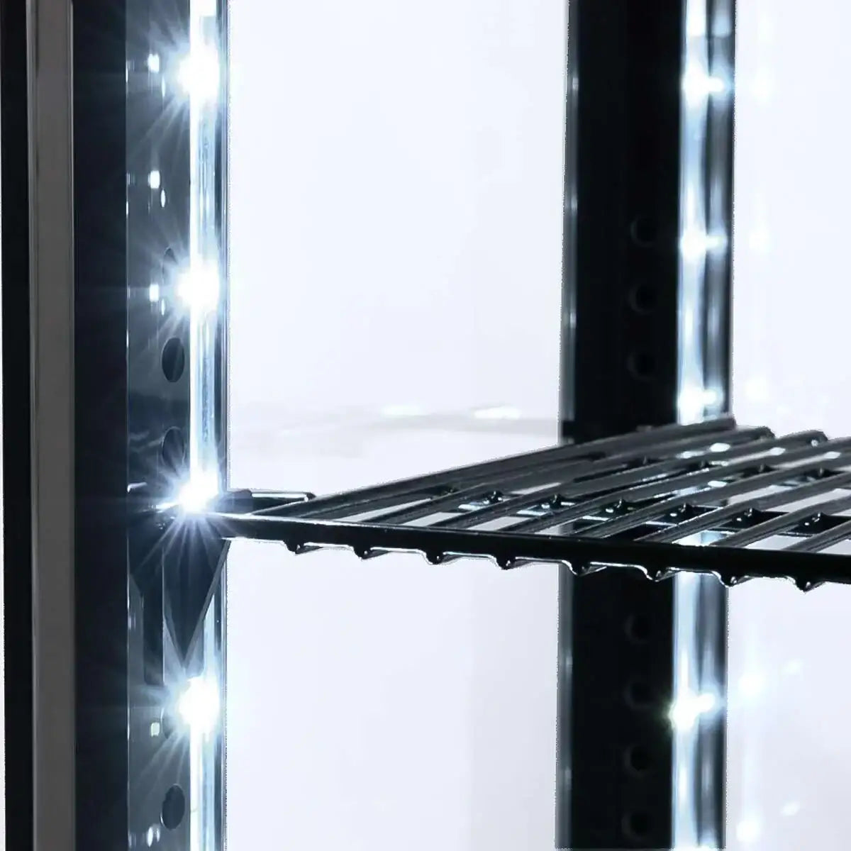 Edelstahlregal mit LED-Beleuchtung für Gastronomie, professionell & robust